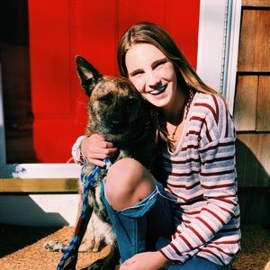 Meet your Posher, Caroline